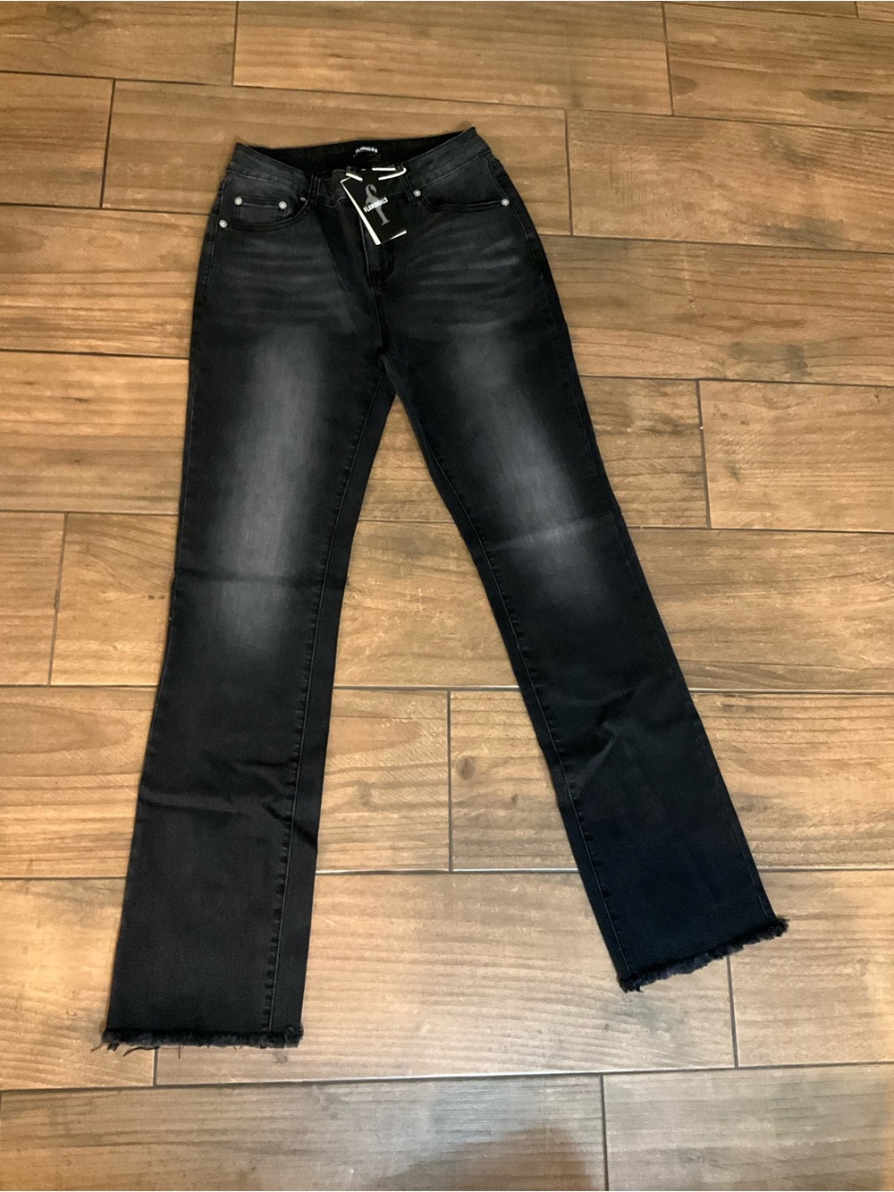 Flamingals Women’s Black Fade Jeans with Raw Hem Size M